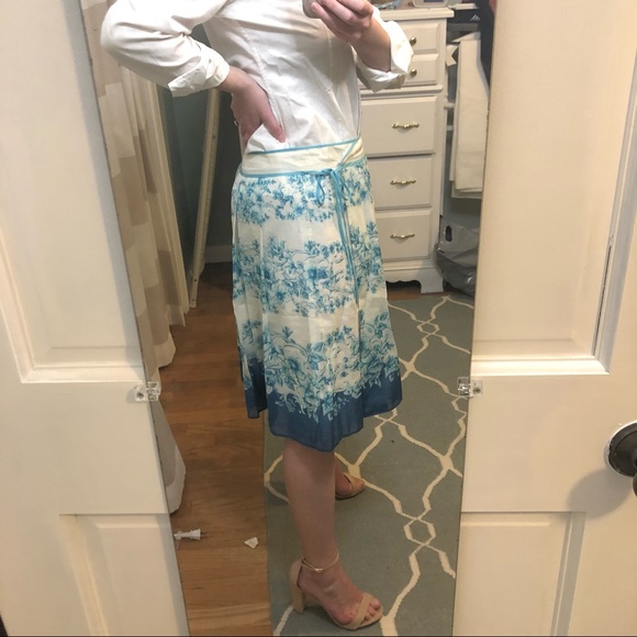 Tommy Bahama Silk Skirt - Picture 8 of 17